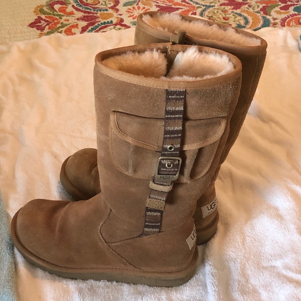 SALE! UGG decorative zip up boots size 4 / 6